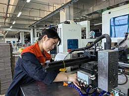 帮橙包装-精品盒天地盖机